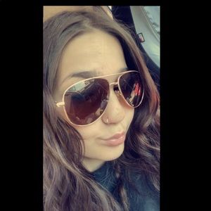 Meet your Posher, Faith